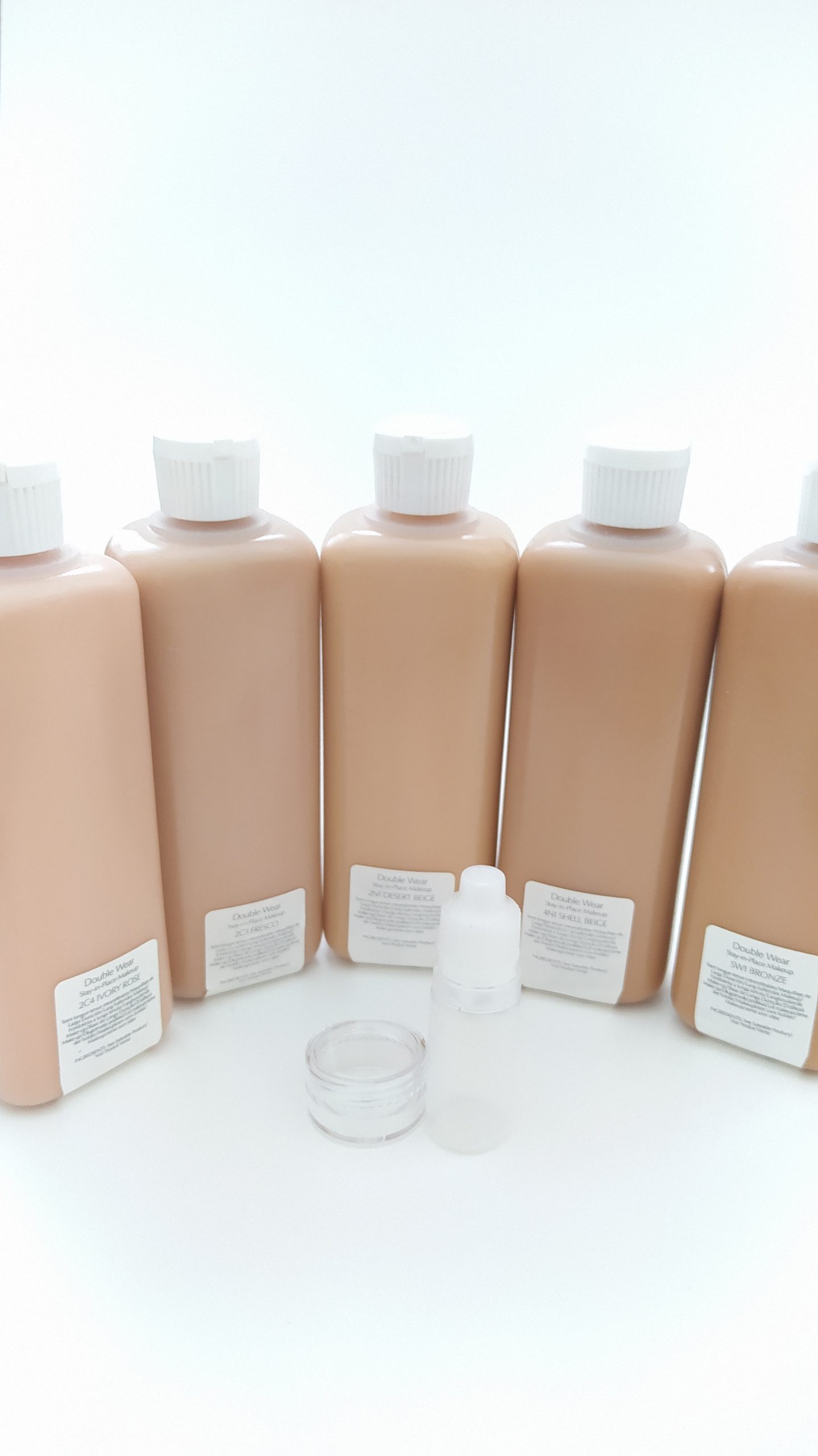 Estee Lauder Double Wear Stay in Place Makeup 1N0 1W1 1W2 2C1 2N1 2C3 2W0 3W1 - obrazek 2